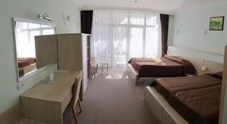 Гостиница Аквапарк Алушта Стандартный двухместный номер с 1 кроватью или 2 отдельными кроватями-12