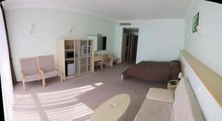 Гостиница Аквапарк Алушта Стандартный двухместный номер с 1 кроватью или 2 отдельными кроватями-3